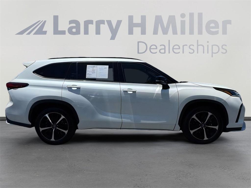 used 2021 Toyota Highlander car, priced at $38,000