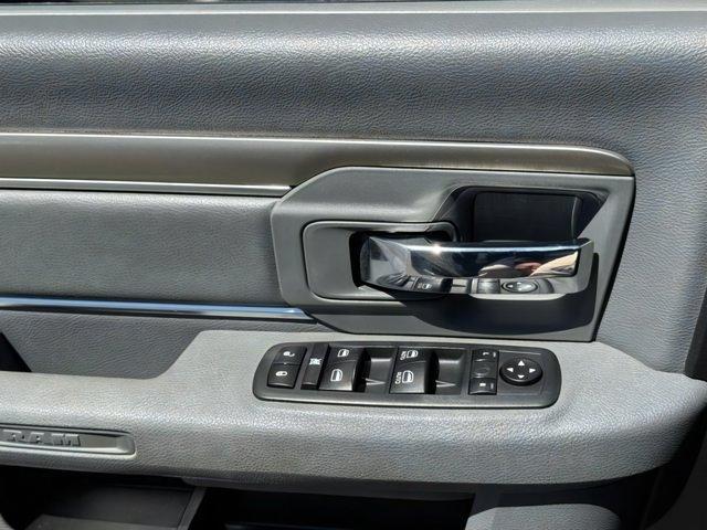 used 2020 Ram 1500 Classic car, priced at $25,000