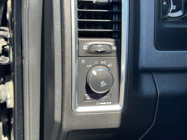 used 2020 Ram 1500 Classic car, priced at $25,000