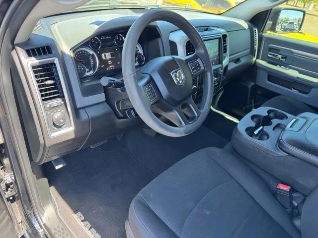 used 2020 Ram 1500 Classic car, priced at $25,000