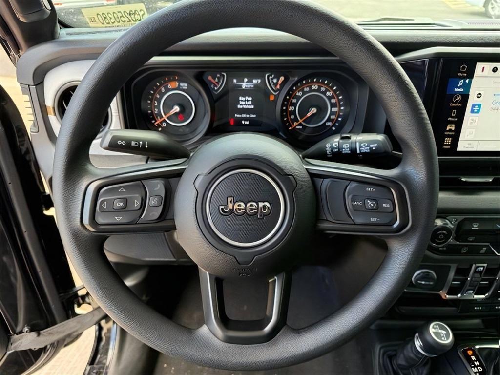 new 2025 Jeep Wrangler car, priced at $43,282