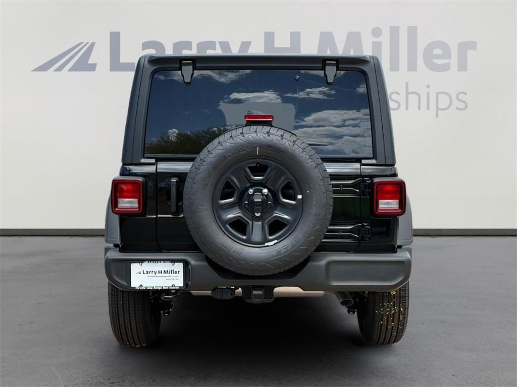 new 2025 Jeep Wrangler car, priced at $43,282