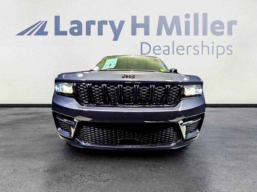 new 2025 Jeep Grand Cherokee car, priced at $42,377