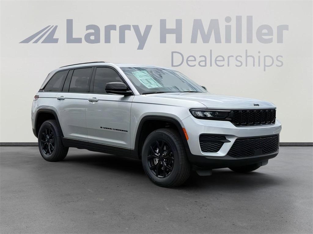 new 2025 Jeep Grand Cherokee car, priced at $39,122