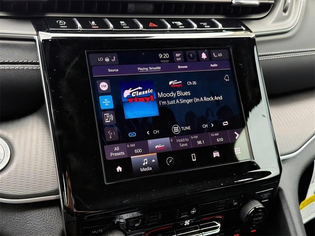 new 2025 Jeep Grand Cherokee car, priced at $39,122