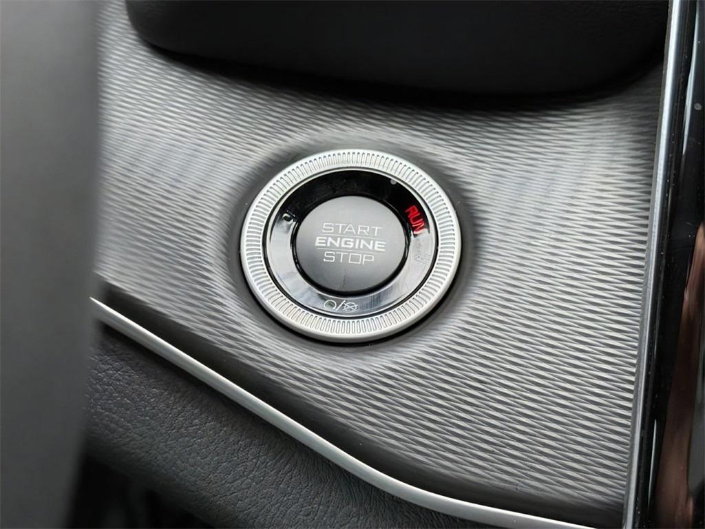 new 2025 Jeep Grand Cherokee car, priced at $39,122