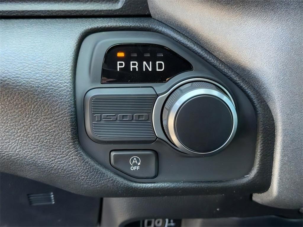 new 2025 Ram 1500 car, priced at $43,559