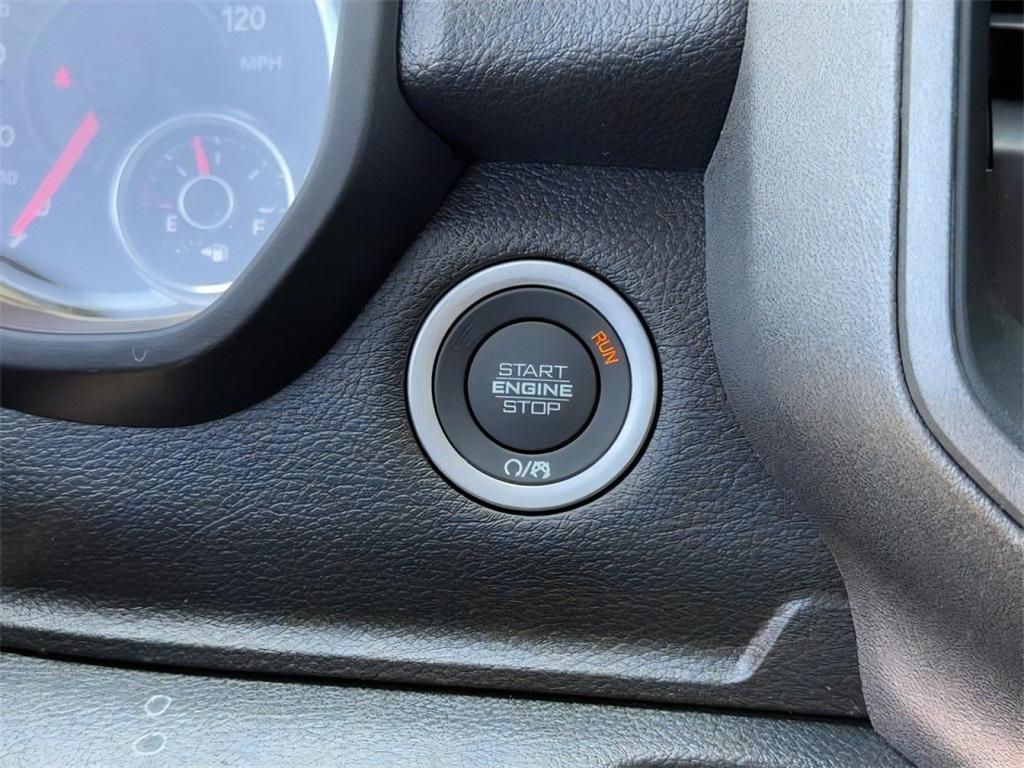 new 2025 Ram 1500 car, priced at $43,559