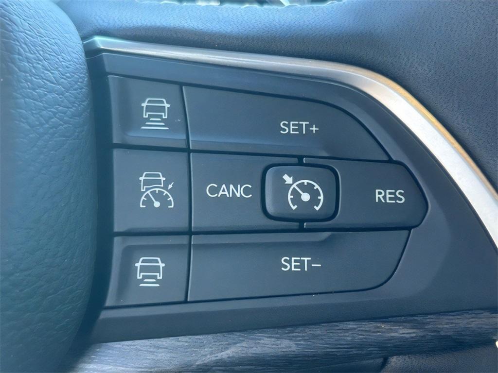 new 2025 Jeep Grand Cherokee L car, priced at $41,637