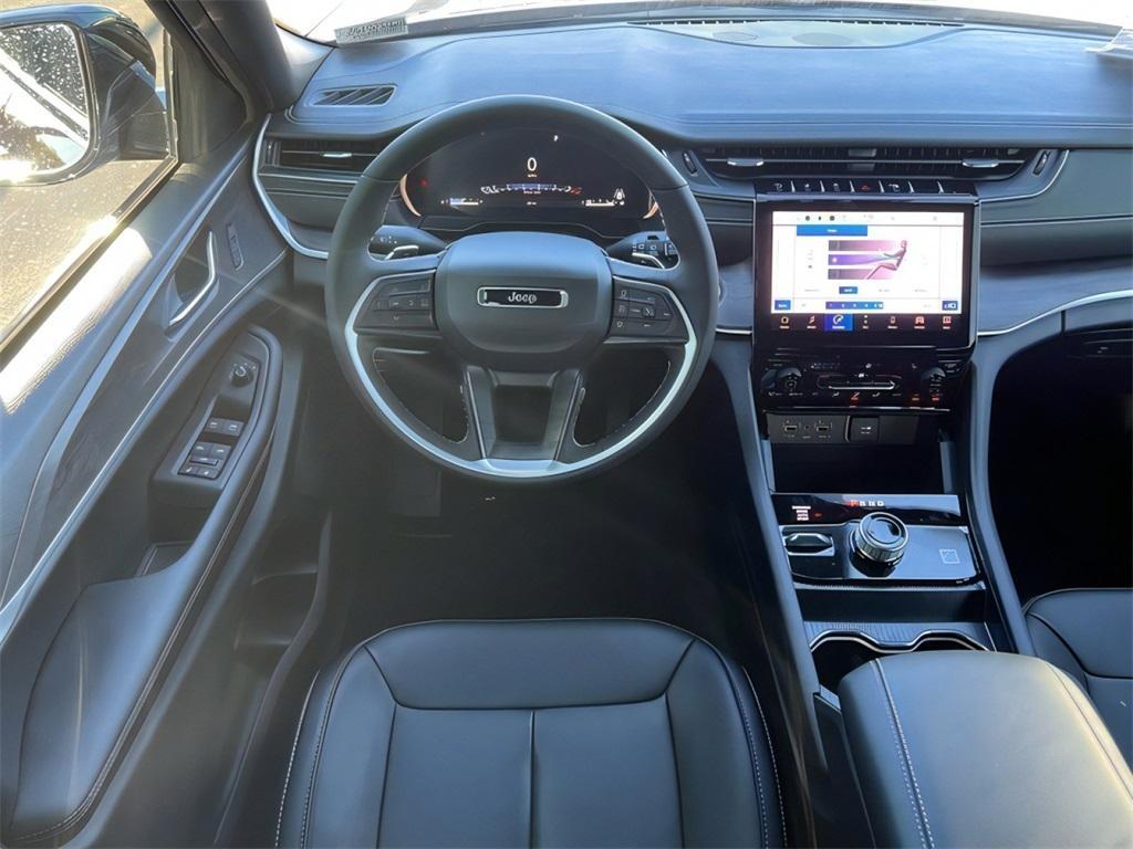 new 2025 Jeep Grand Cherokee L car, priced at $41,637
