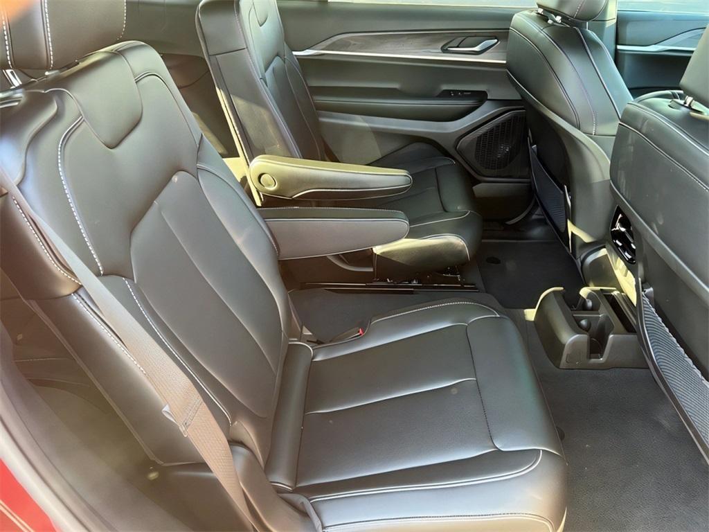 new 2025 Jeep Grand Cherokee L car, priced at $41,637