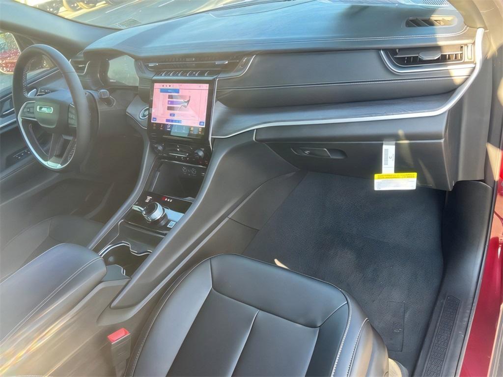 new 2025 Jeep Grand Cherokee L car, priced at $41,637