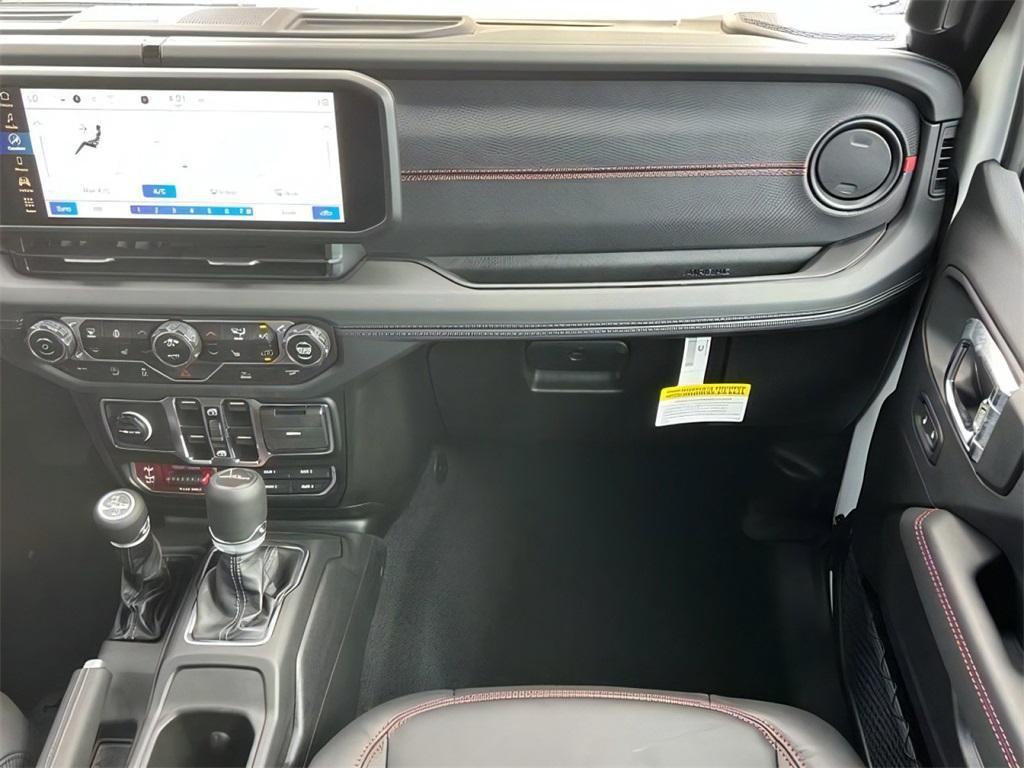 new 2025 Jeep Gladiator car, priced at $46,702