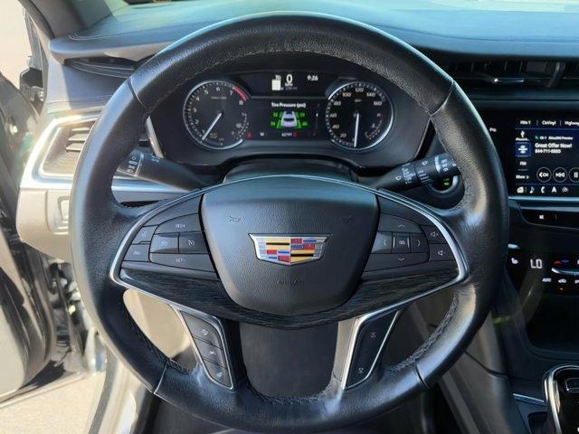 used 2021 Cadillac XT5 car, priced at $28,000