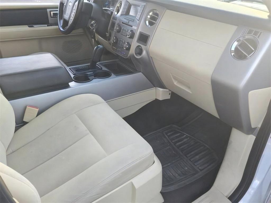 used 2015 Ford Expedition car, priced at $12,800