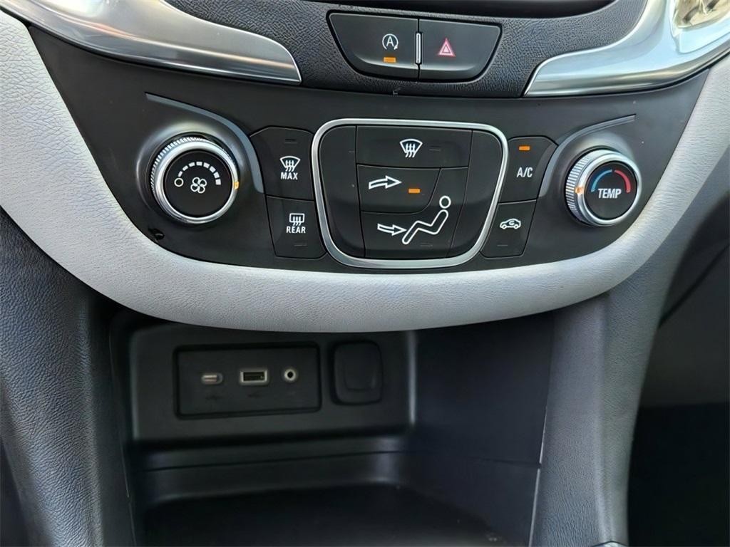 used 2022 Chevrolet Equinox car, priced at $20,500