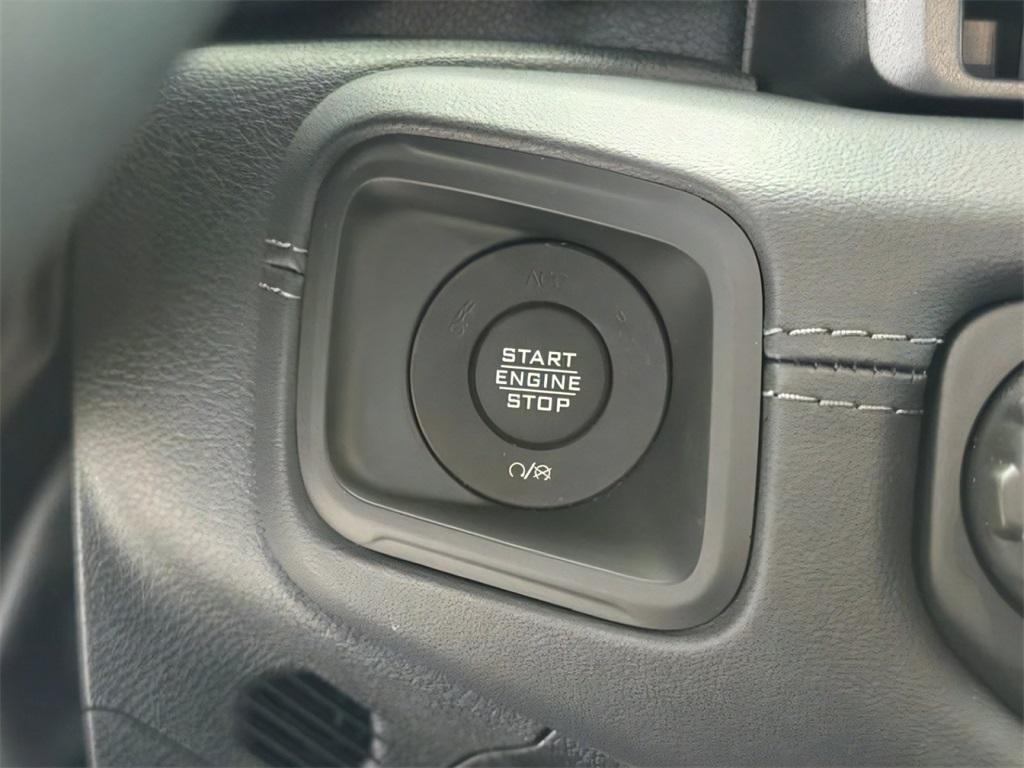 new 2025 Jeep Gladiator car, priced at $51,267