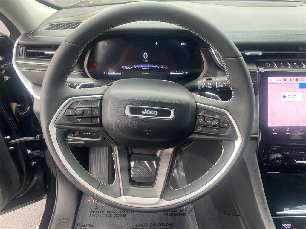 used 2023 Jeep Grand Cherokee car, priced at $33,000