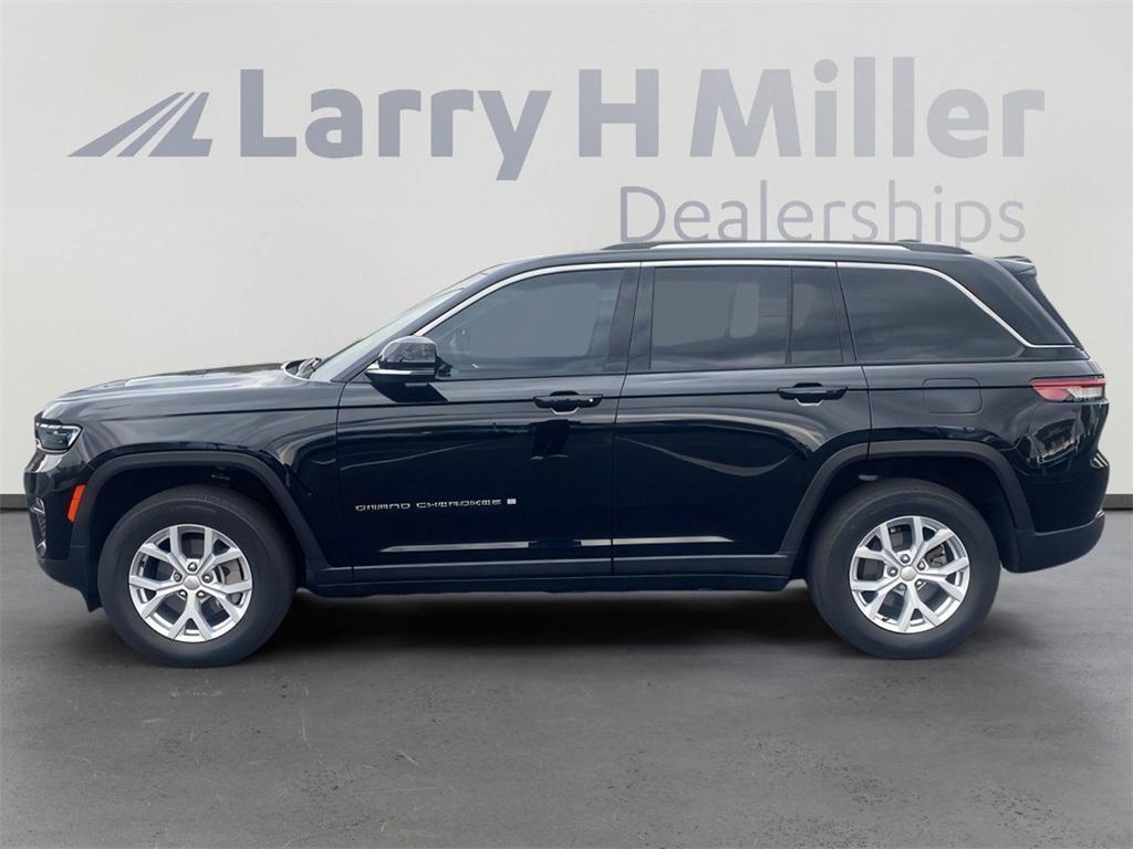 used 2023 Jeep Grand Cherokee car, priced at $33,000