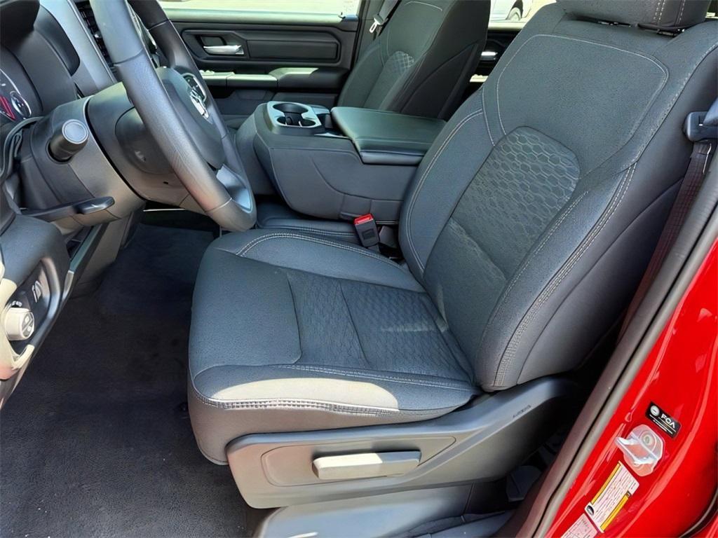 new 2025 Ram 1500 car, priced at $43,344