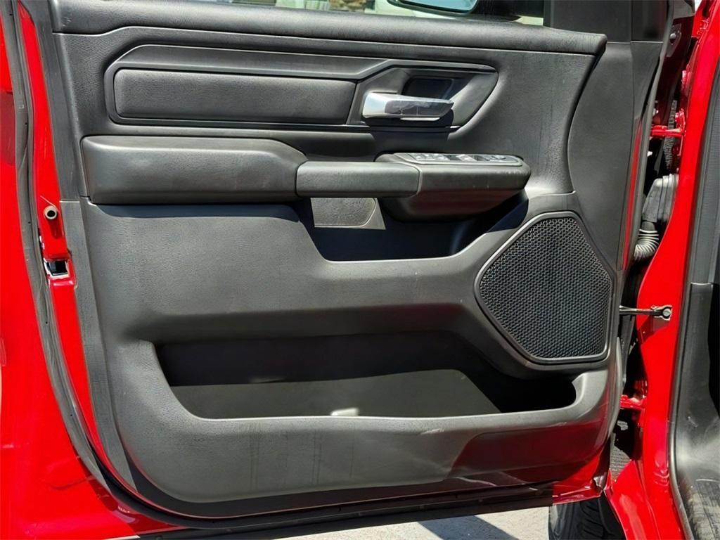new 2025 Ram 1500 car, priced at $43,344