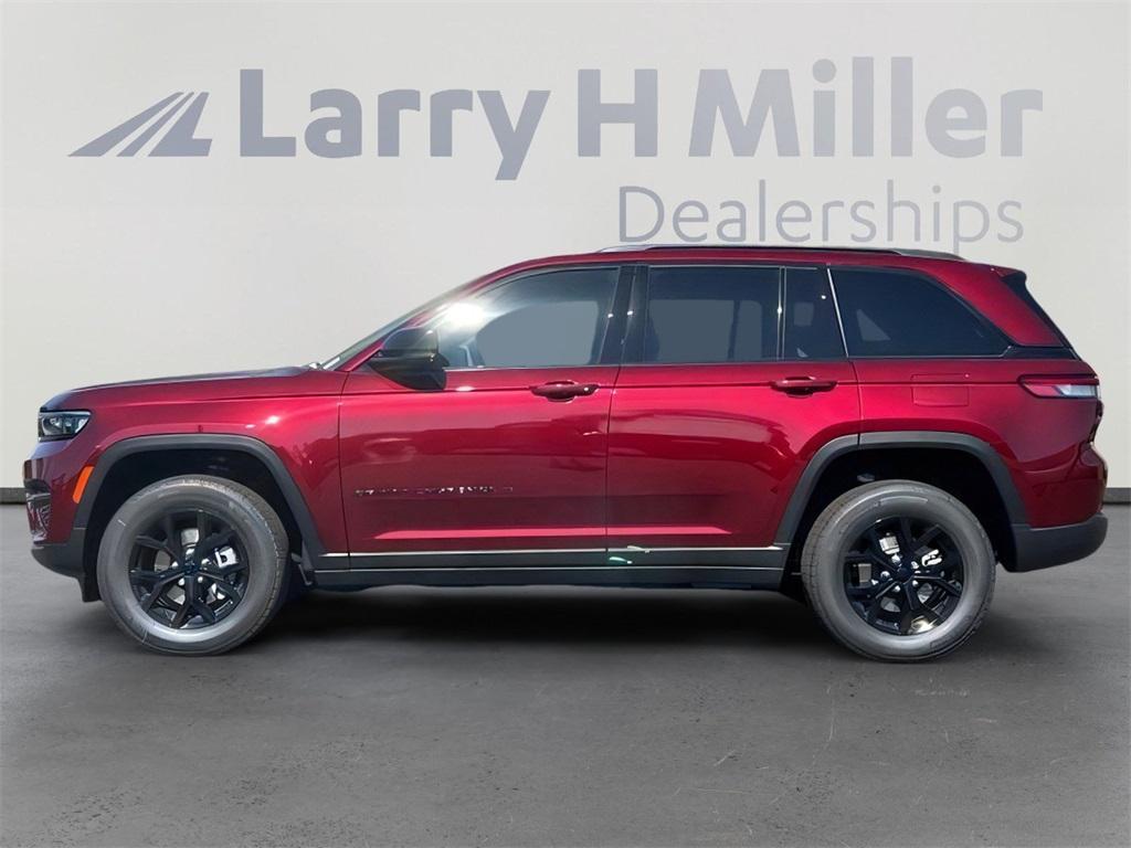 new 2025 Jeep Grand Cherokee car, priced at $46,072