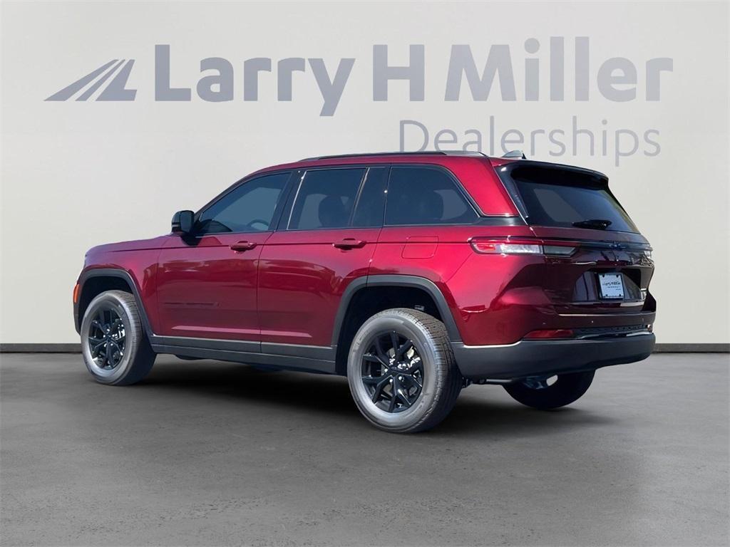 new 2025 Jeep Grand Cherokee car, priced at $46,072