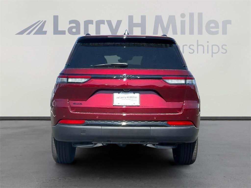 new 2025 Jeep Grand Cherokee car, priced at $46,072