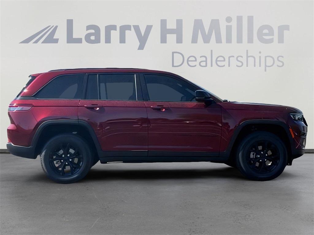 new 2025 Jeep Grand Cherokee car, priced at $46,072