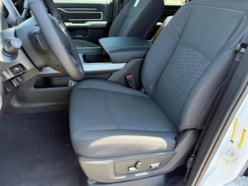 new 2025 Ram 2500 car, priced at $72,457