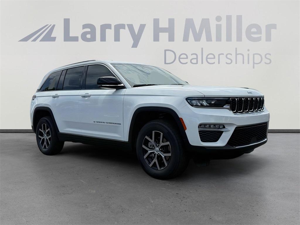 new 2025 Jeep Grand Cherokee car, priced at $45,767