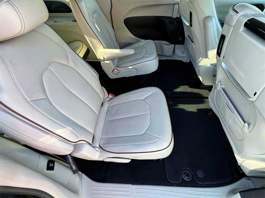 used 2020 Chrysler Pacifica car, priced at $22,500