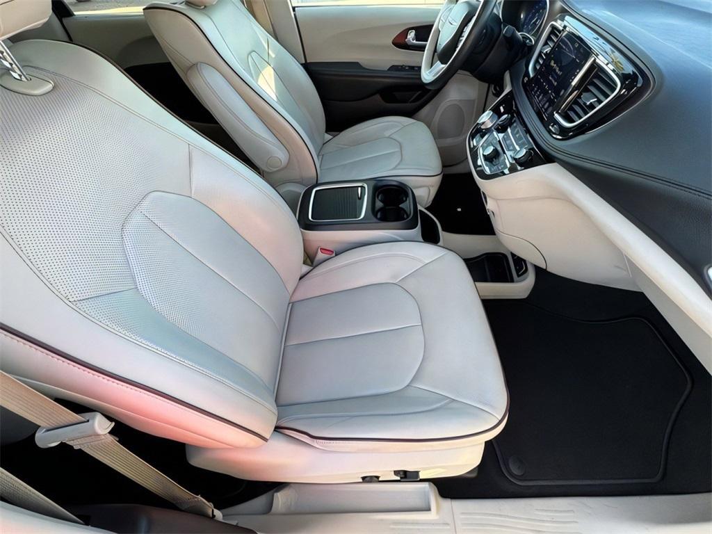 used 2020 Chrysler Pacifica car, priced at $22,500
