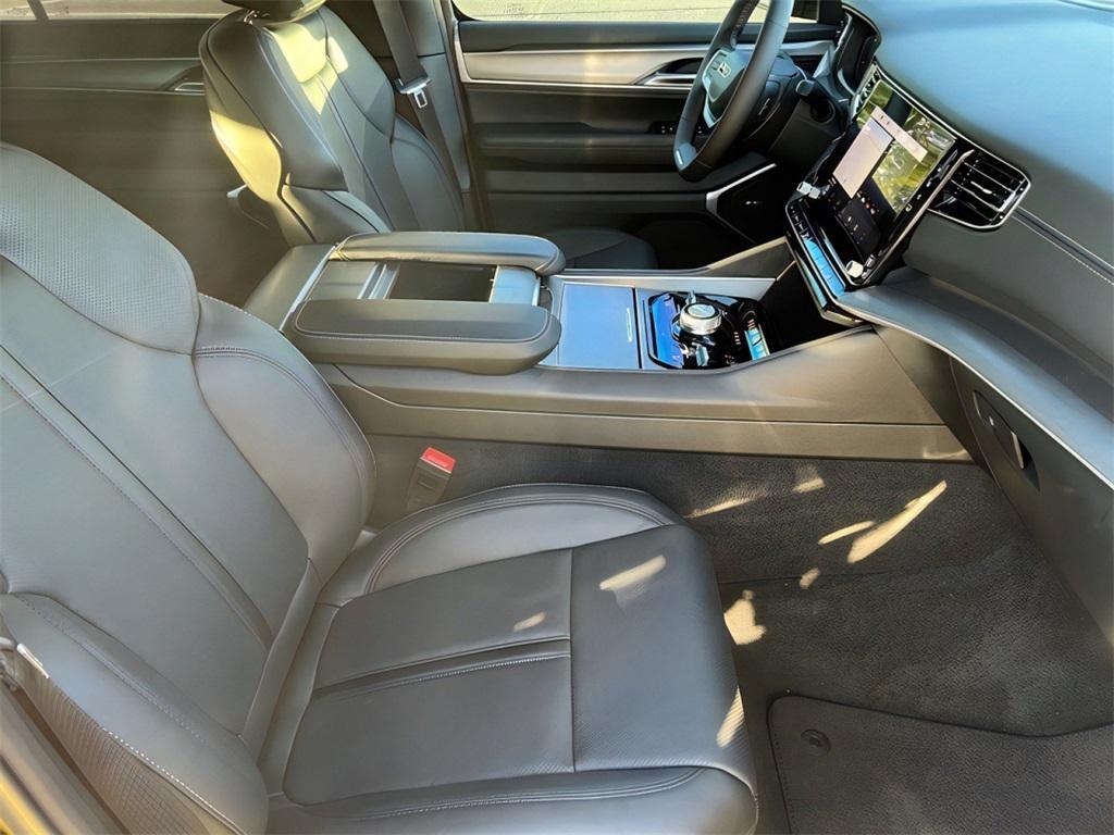 new 2025 Jeep Wagoneer car, priced at $77,387