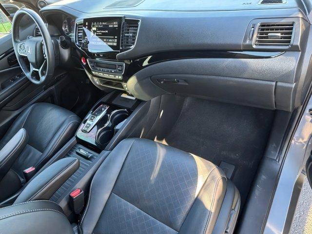 used 2022 Honda Passport car, priced at $33,000