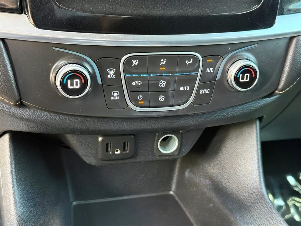 used 2020 Chevrolet Traverse car, priced at $18,500