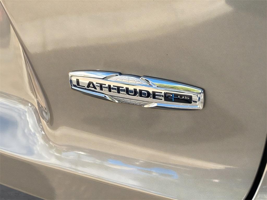 used 2021 Jeep Cherokee car, priced at $21,000