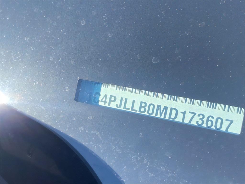 used 2021 Jeep Cherokee car, priced at $21,000