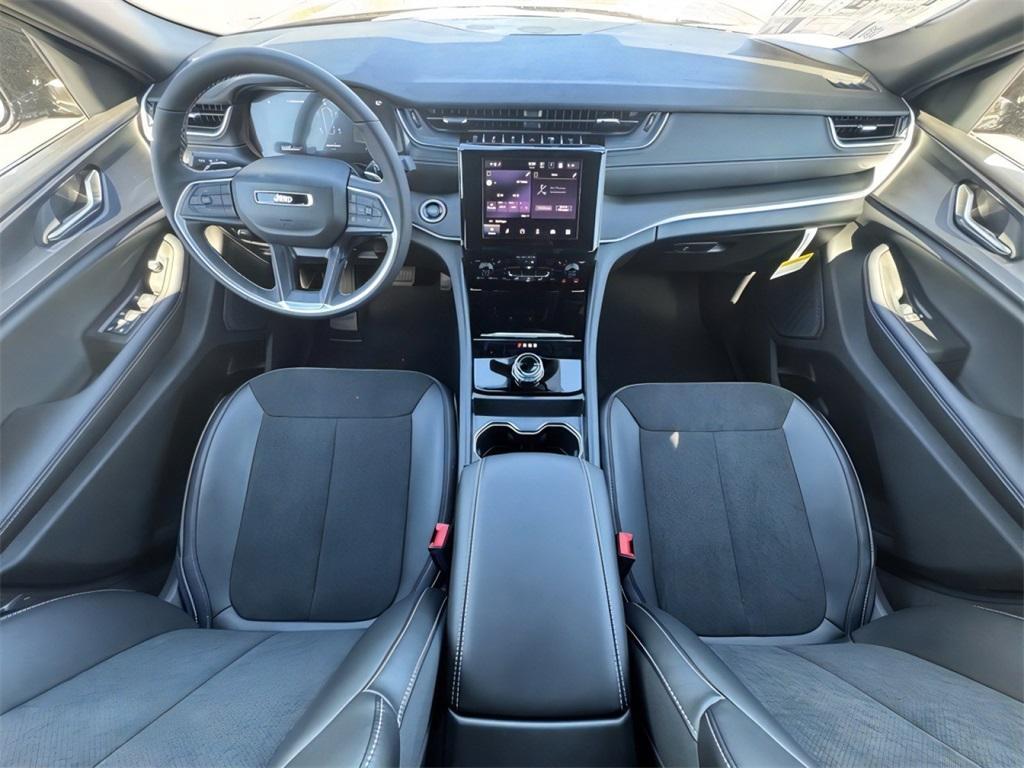 new 2025 Jeep Grand Cherokee L car, priced at $37,572