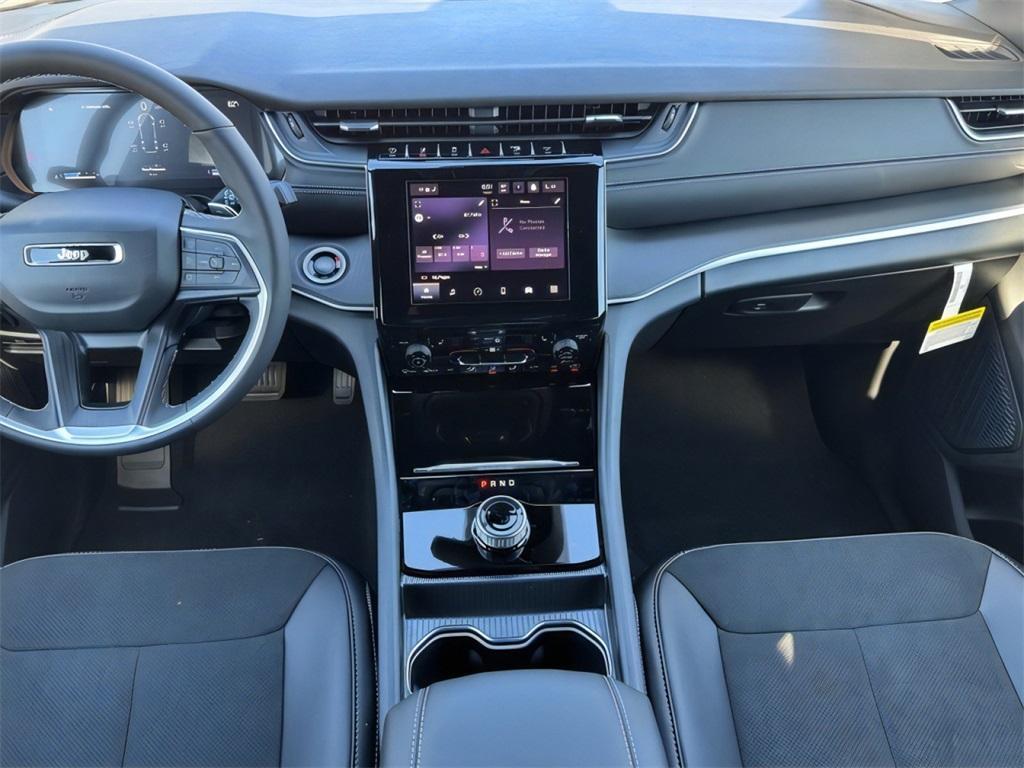 new 2025 Jeep Grand Cherokee L car, priced at $37,572