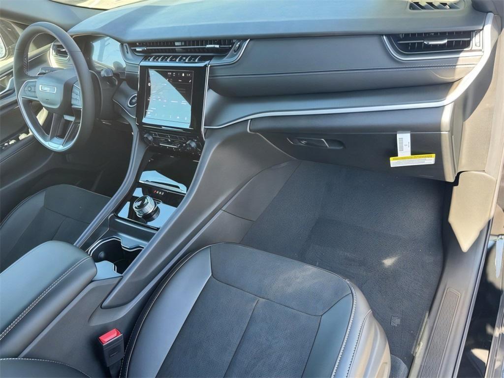 new 2025 Jeep Grand Cherokee L car, priced at $37,572