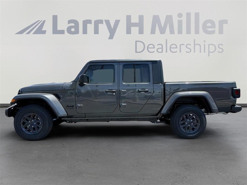 new 2025 Jeep Gladiator car, priced at $44,445