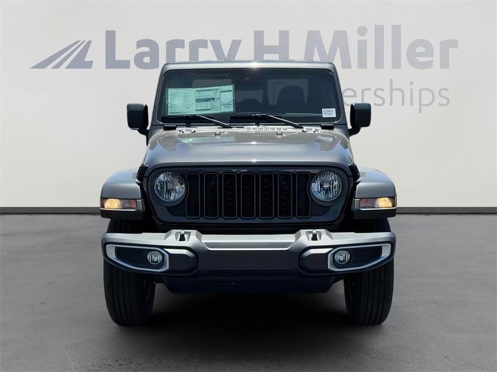 new 2025 Jeep Gladiator car, priced at $44,445
