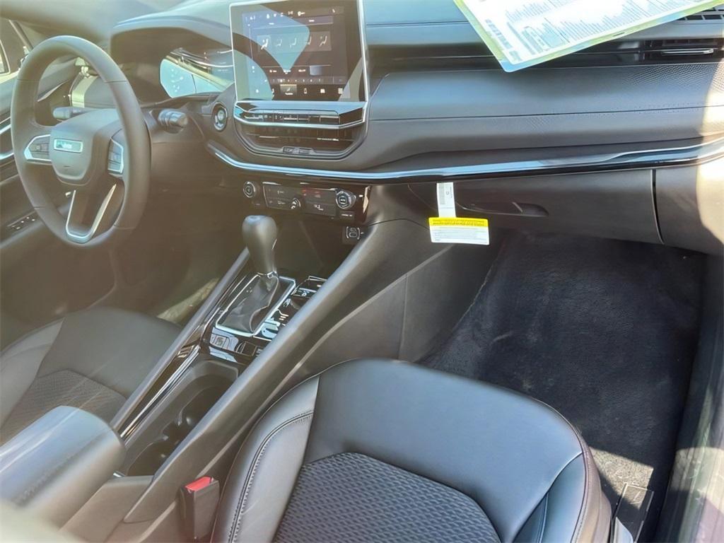 new 2025 Jeep Compass car, priced at $30,305