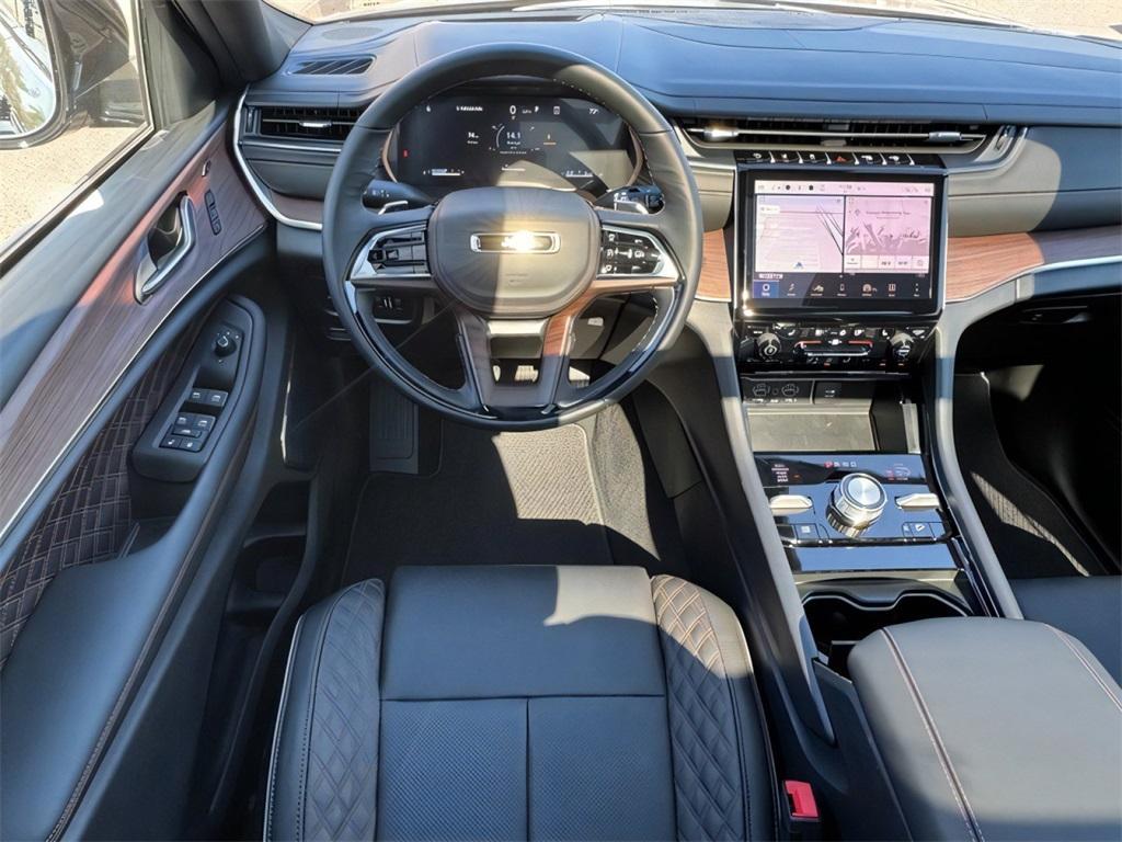 new 2025 Jeep Grand Cherokee car, priced at $63,542