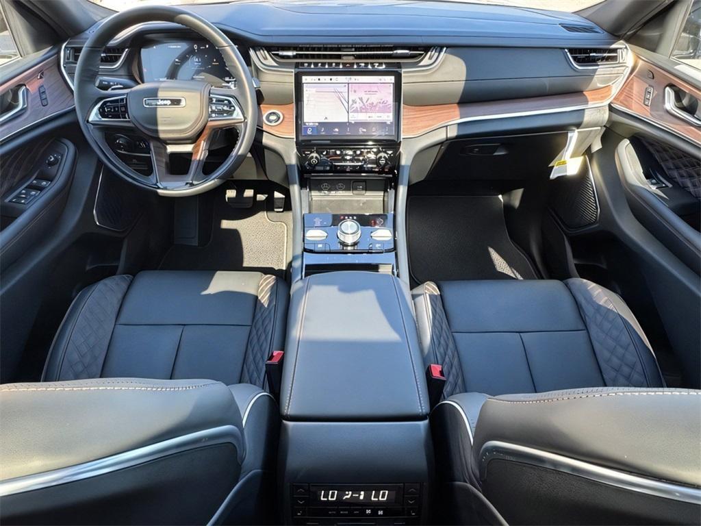 new 2025 Jeep Grand Cherokee car, priced at $63,542