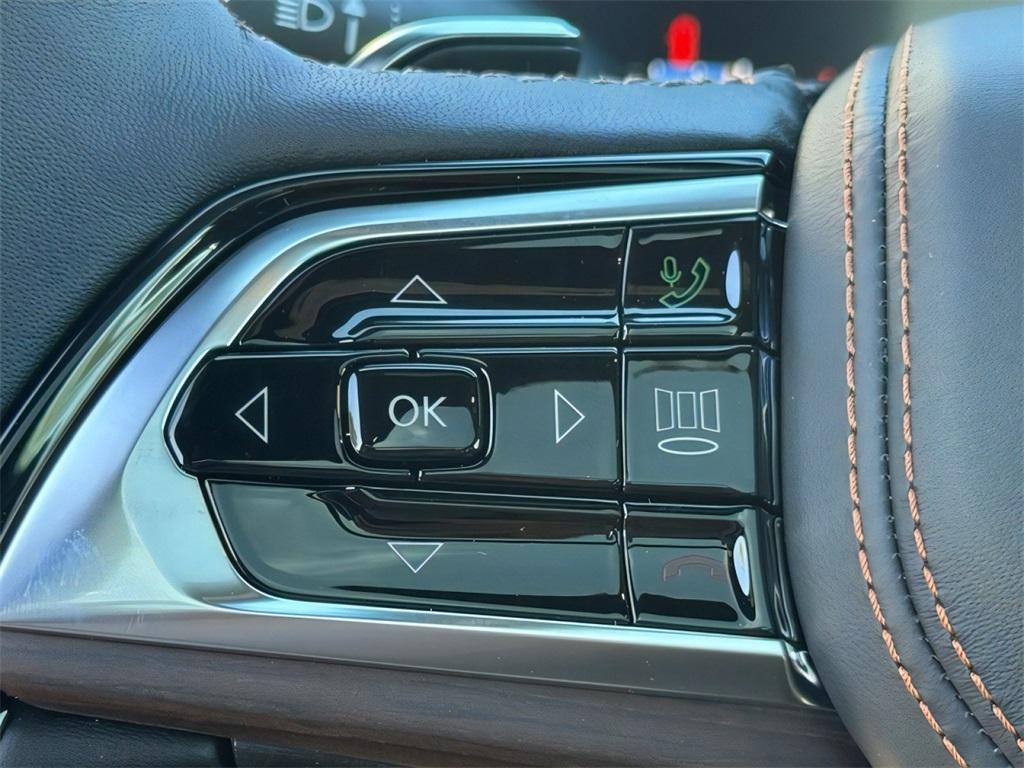 new 2025 Jeep Grand Cherokee car, priced at $63,542