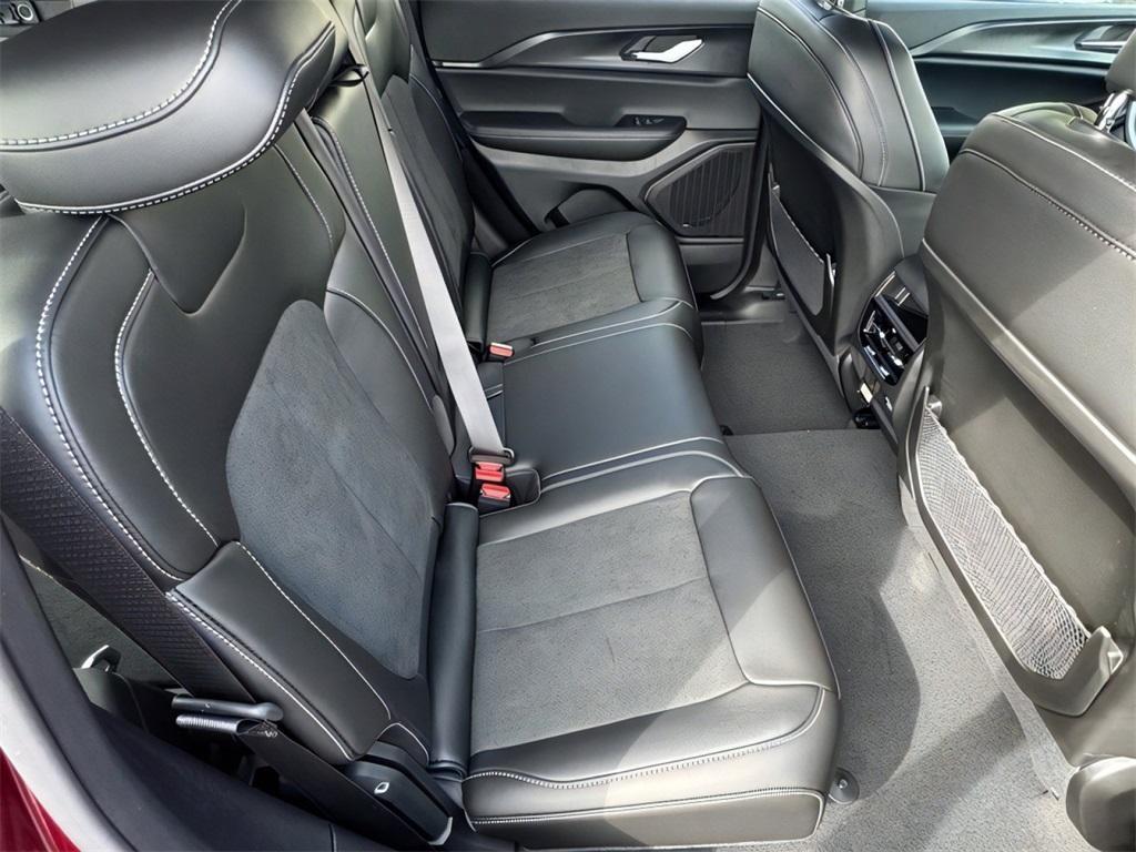 new 2025 Jeep Grand Cherokee car, priced at $36,822