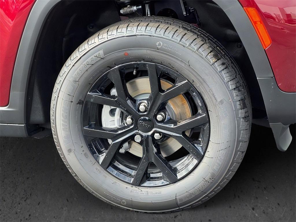 new 2025 Jeep Grand Cherokee car, priced at $36,822