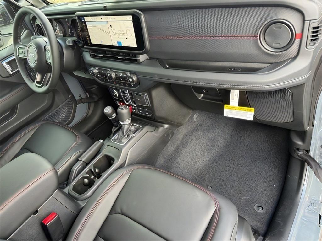 new 2025 Jeep Wrangler car, priced at $68,602